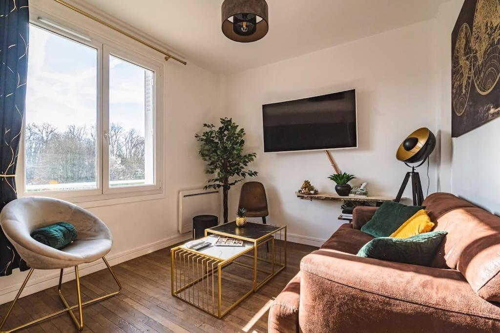 Apartamento La "Taniere" Pour 6 Personnes Isles-sur-Suippe Exterior foto